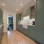 بيت للعطل Stylish For 8 *