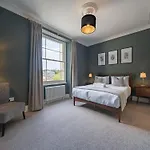 Stylish For 8 * بريستول
