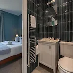 Stylish For 8 * بريستول
