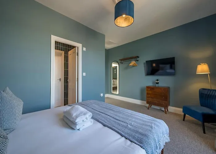 Stylish For 8 Prázdninový dům Bristol