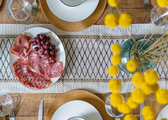 Stylish For 8 Будинок відпочинку Бристоль