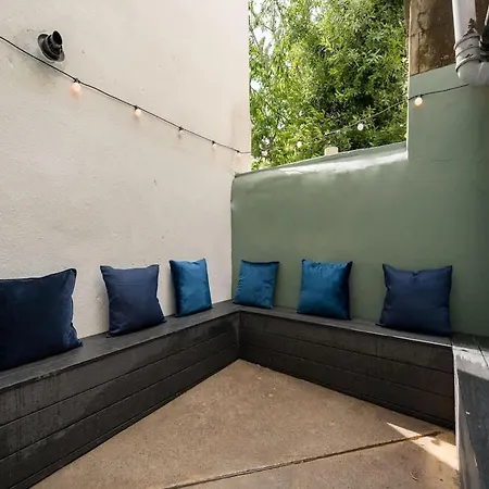 Сasa de vacaciones Stylish For 8 Bristol